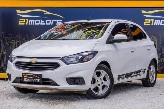 CHEVROLET ONIX 1.4 MPFI LT 8V FLEX 4P MANUAL CHEVROLET ONIX 1.4 MPFI LT 8V FLEX 4P MANUAL